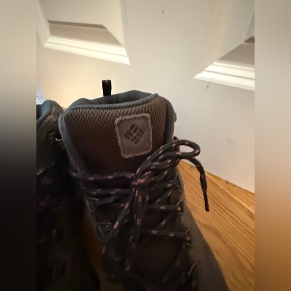 Men’s Newton Ridge™ Plus II Waterproof Hiking Boot Size 9 EUC - Picture 6 of 9